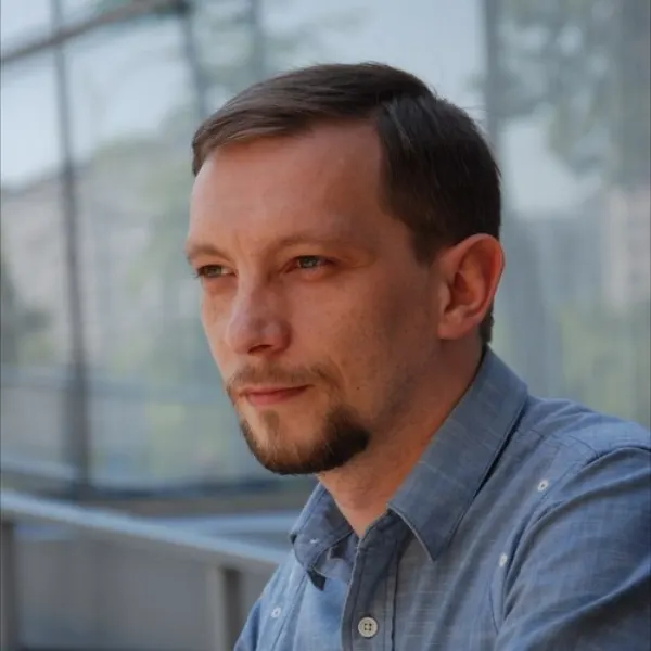 Артём Захаров